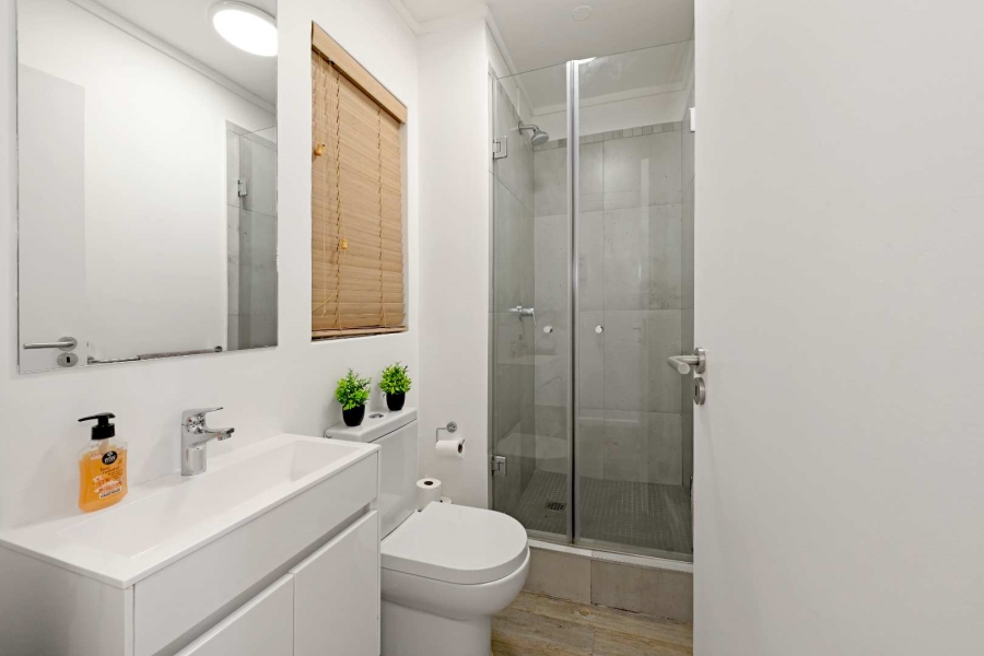 2 Bedroom Property for Sale in Zonnebloem Western Cape